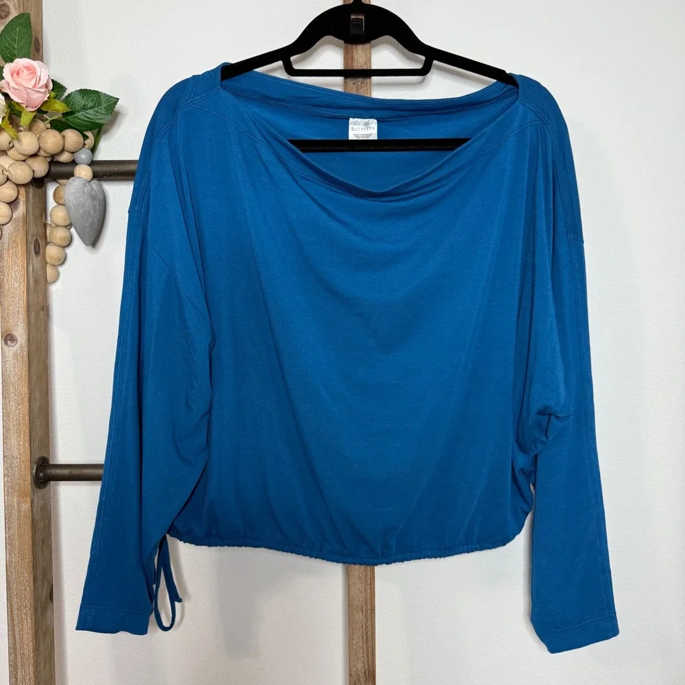 Athleta Blue Boat Neck Dolman Sleeve Cinched Hem Crop Top Women's Medium - Picture 2 of 9